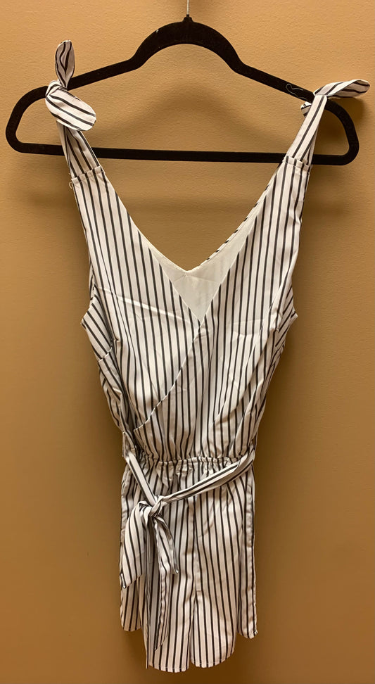 White striped print sleeveless romper - Moonlight Boutique