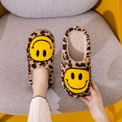 Melody Smiley Face Leopard Slippers - Moonlight Boutique